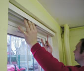 Mark top trcak gate fixing